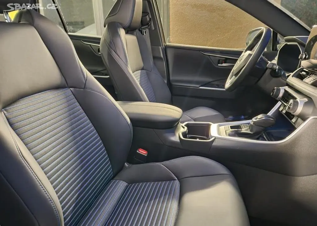 Toyota Rav4 2.5-STAV NOVÉHO VOZU - fotka 2