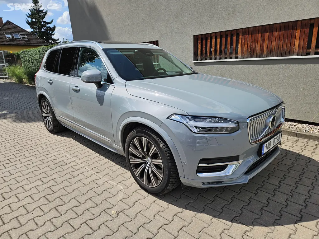 Volvo XC90, 2.0 B5 AWD SERV VOLVO ČR - fotka 2