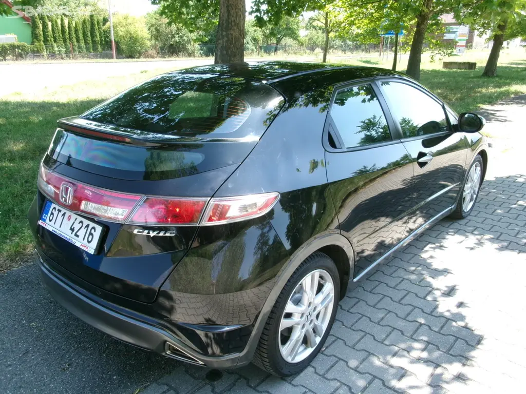 Honda Civic, 1,8 VTEC PANORAMA ČR - fotka 4