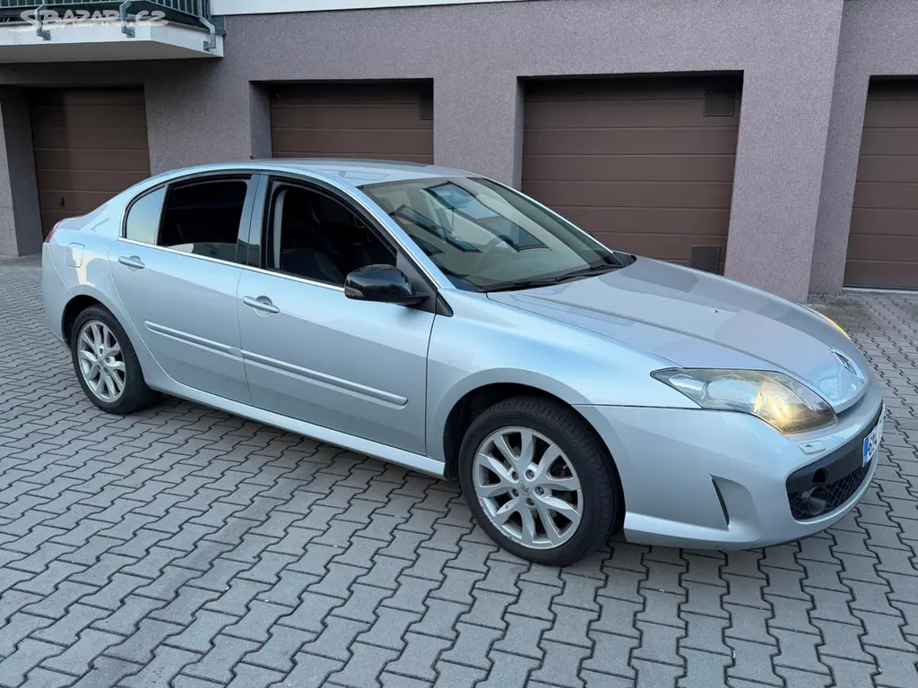 Renault Laguna 3 2.0 DCI 110Kw 124tis Km bez DPF - fotka 4
