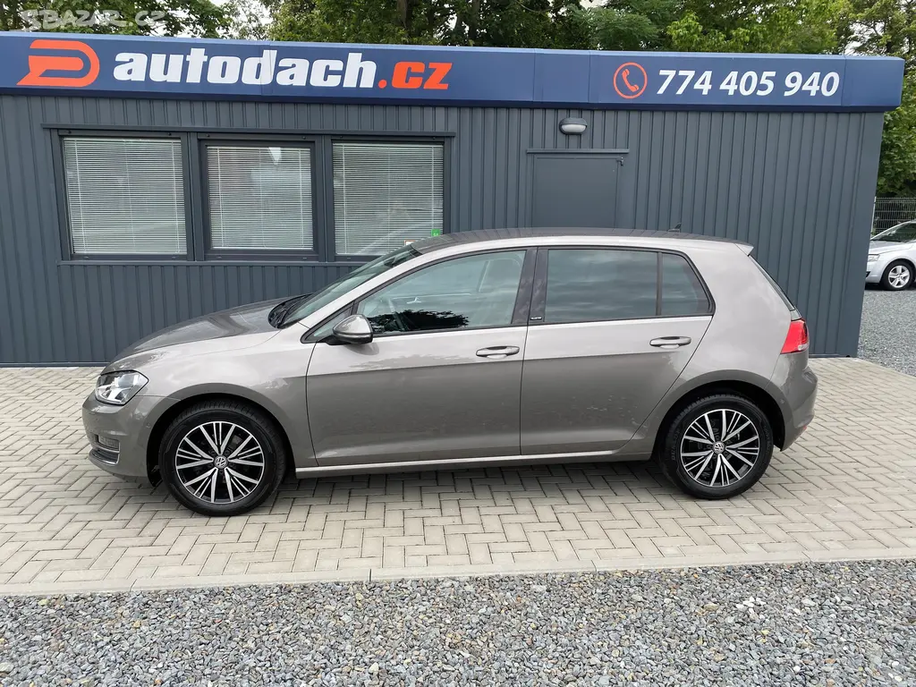 Volkswagen Golf, 1.2 TSI 81kW -ALLSTAR-PDC-ALU