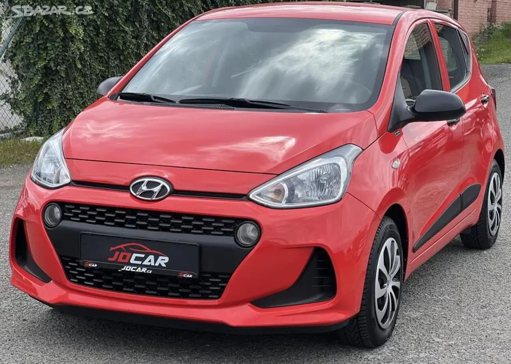 Hyundai i10 1.0i 49kw ABS KOUPENO V ČR manuální
