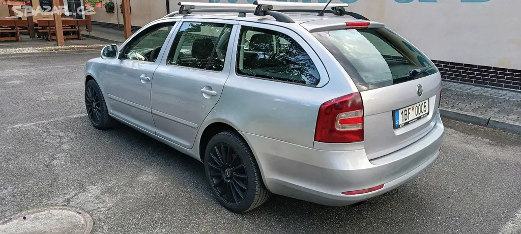 Octavia 2 combi - fotka 2