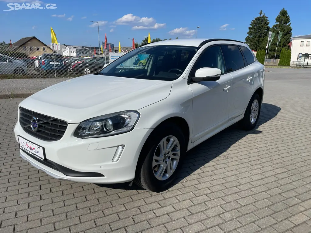 VOLVO XC60 2,4D4 140kw AWD Geartr. Tažné 12/2015