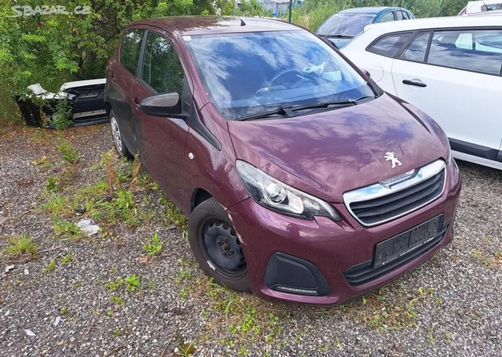 Peugeot 108 1,0 i benzín manuální