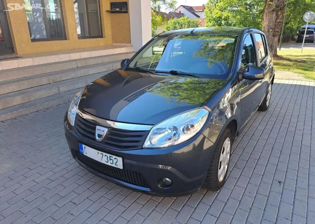 Dacia Sandero 1,2 16V klima benzín manuální - fotka 3