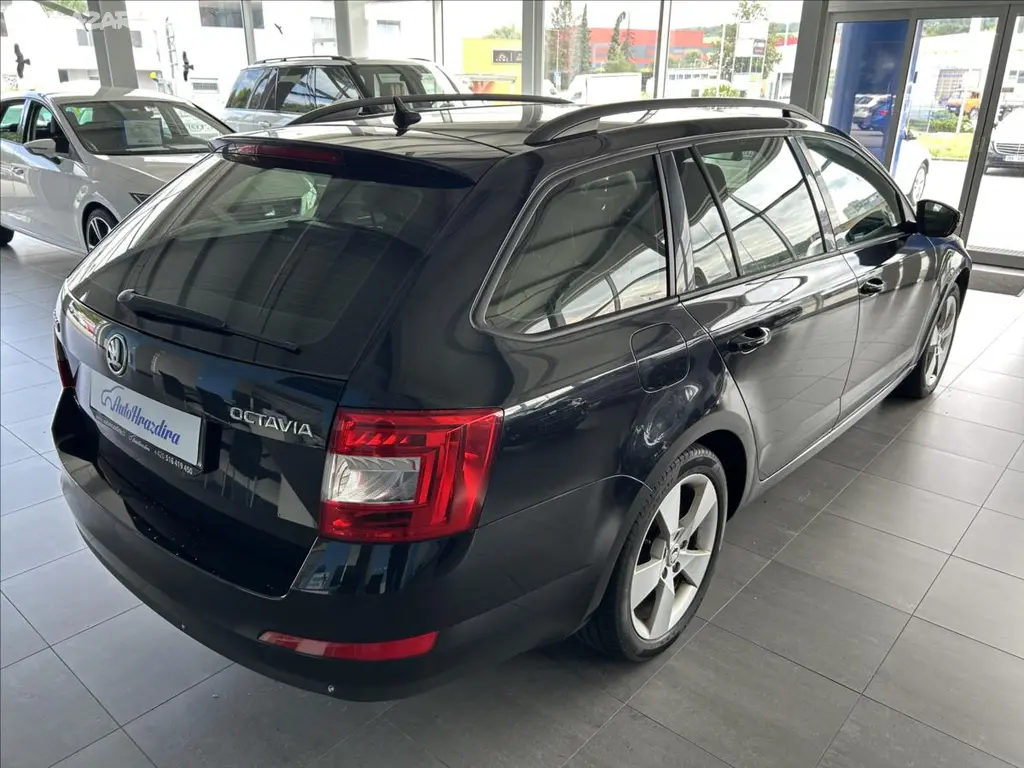 Škoda Octavia, 2,0 TDI 110kW,ELEGANCE,ČR - fotka 6