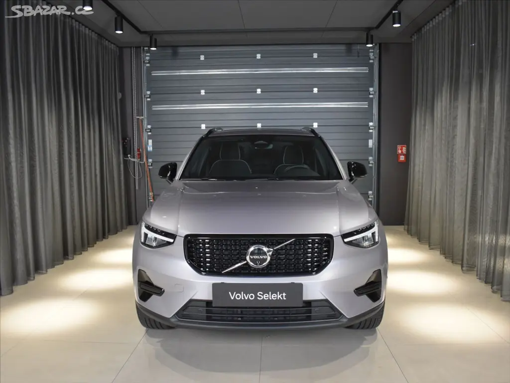 Volvo XC40, 2,0 B4 Ultra Panorama,BLIS - fotka 6