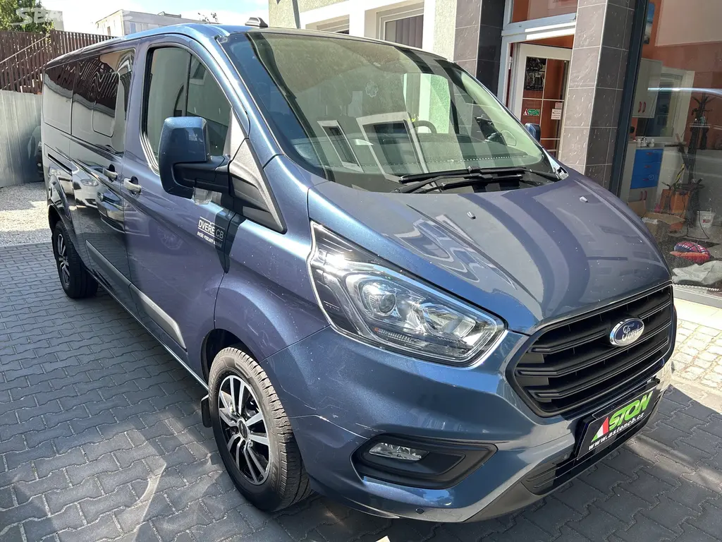 Ford Transit Custom 2,0 TDCi 1.maj, DPH, 8 míst