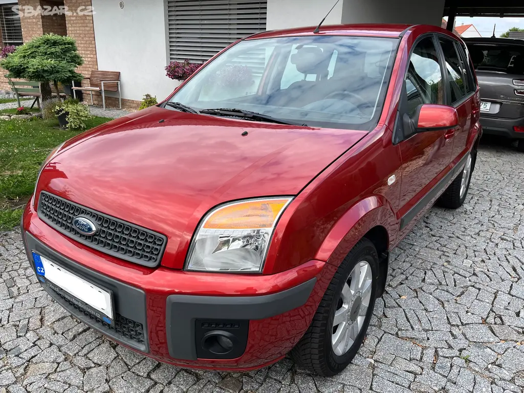 FORD FUSION 1.4 BENZÍN, PO 1.MAJ., NAJETO 65 t.km - fotka 2