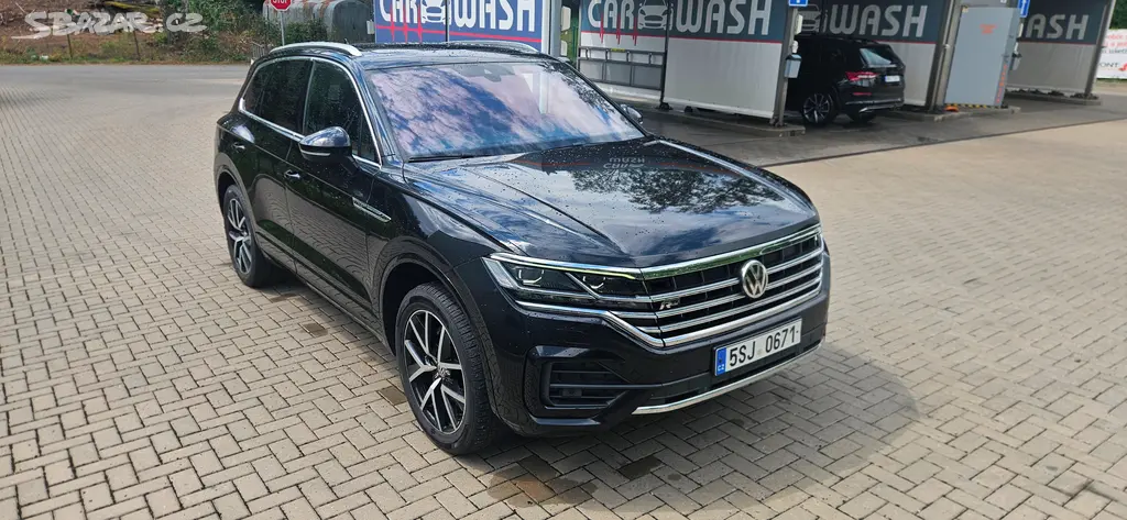Volkswagen Touareg 3.0TDi 210KW R-LINE 4MOTION - fotka 2