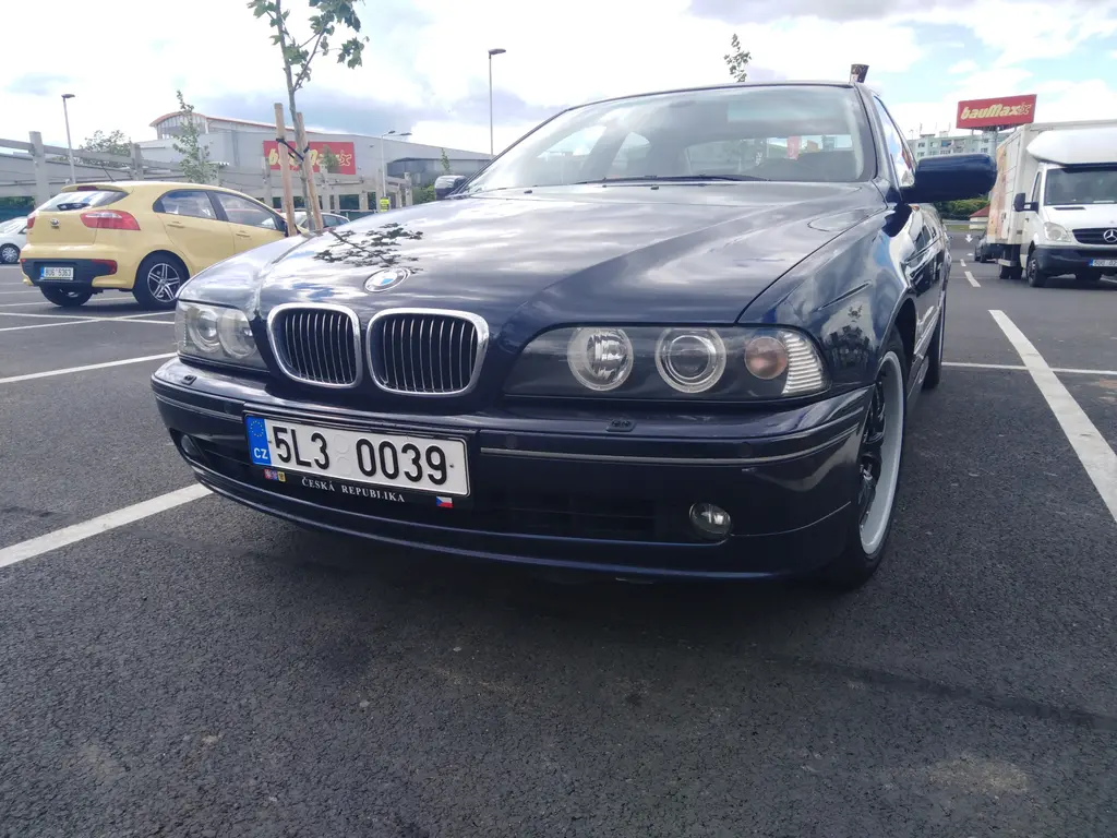 BMW 540i e39 V8 210kW 6st. manuál