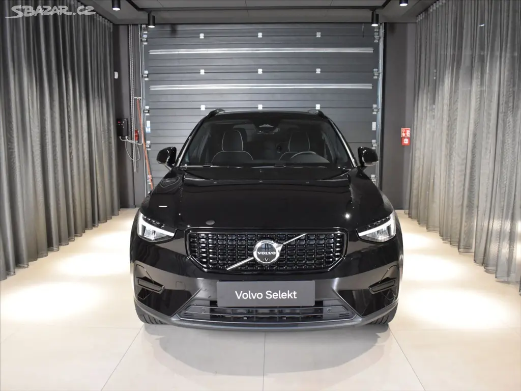 Volvo XC40, 2,0 B4 Ultra Panorama,BLIS - fotka 6