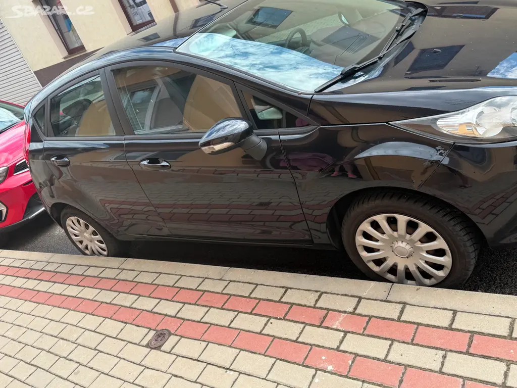 Ford Fiesta - fotka 4