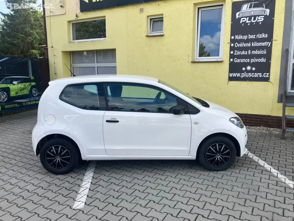 Volkswagen Up!, 1,0MPi (44kW)*KLIMATIZACE* - fotka 5