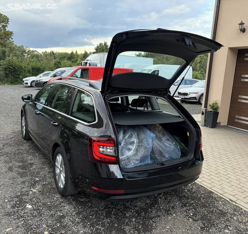 Škoda Octavia, 1.6 TDI STYLE. 85tis. km. ČR. - fotka 5