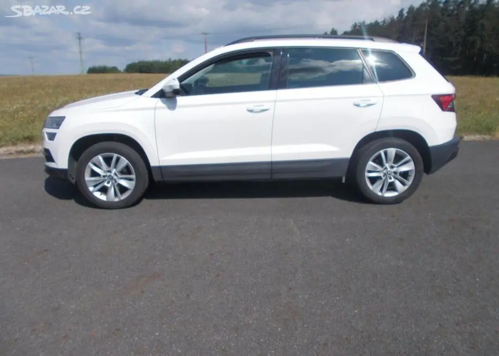 Škoda Karoq 1,5 TSI 110 KW 1 maj koup ČR benzín - fotka 2