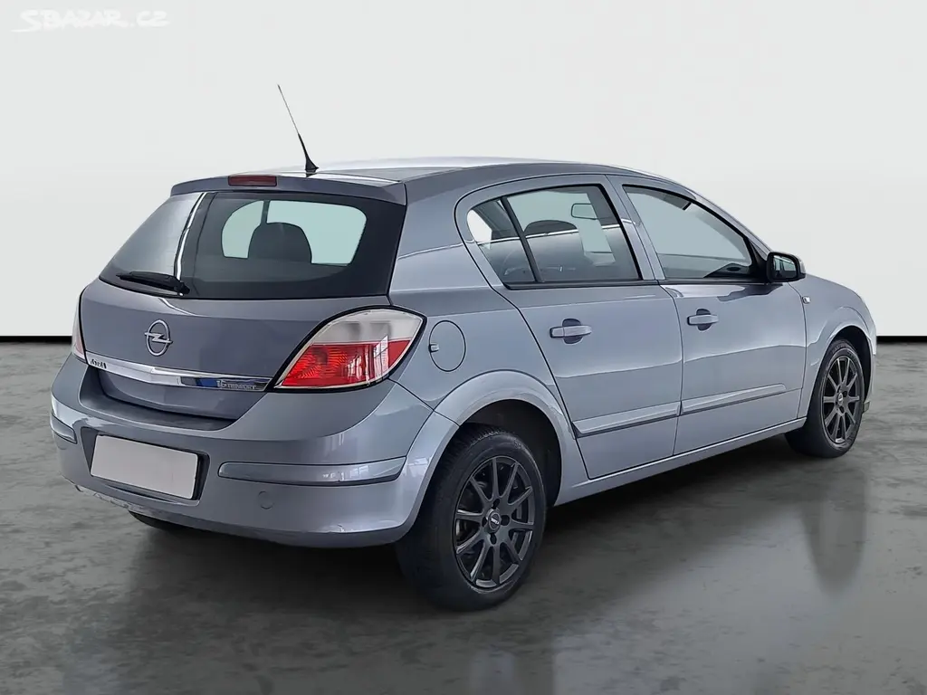 Opel Astra, 1.6 16V, rezervace - fotka 5