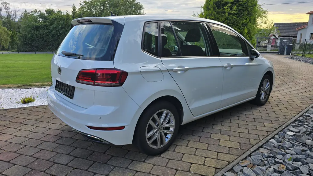 VW Sportsvan 1.5 TSI 96 kw Comfortline BlueMotion - fotka 4