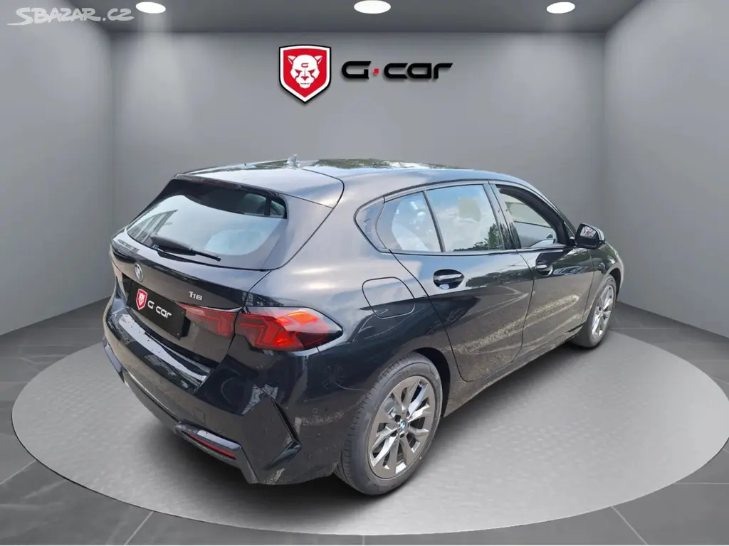 BMW Řada 1, 116 AT Driving Assistant Pro - fotka 2