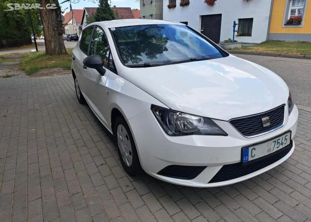 Seat Ibiza 1,2 i benzín manuální