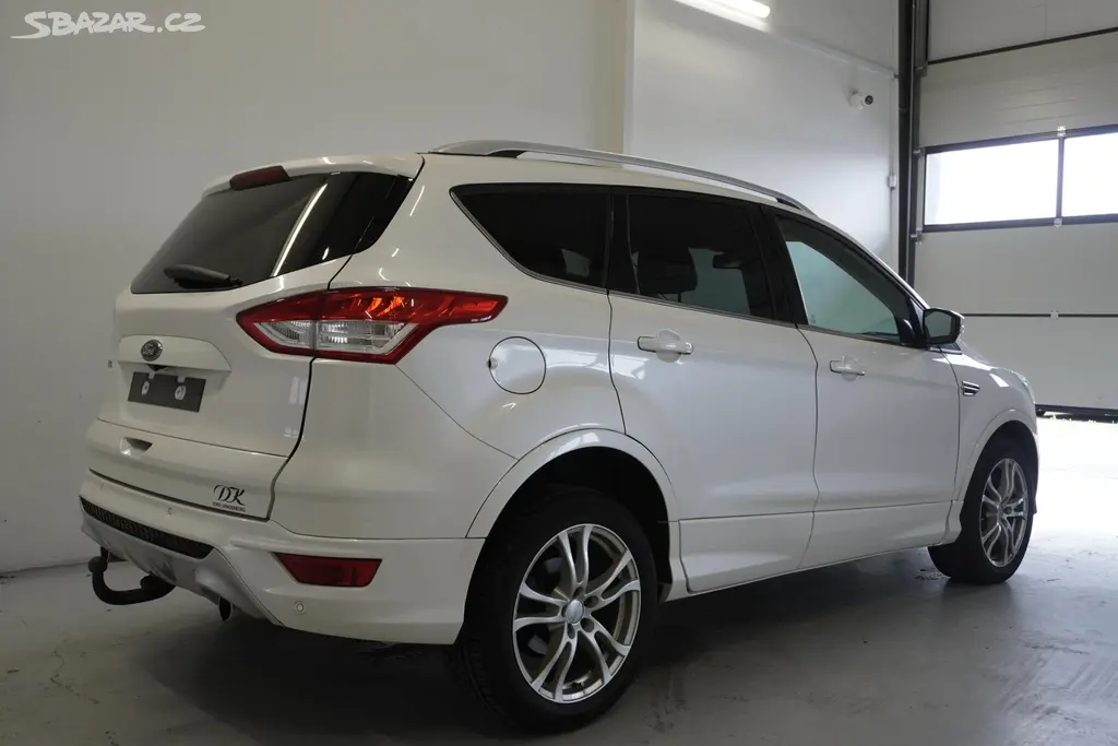 Ford Kuga, 2.0 TDCI 132kW TITANIUM 4X4 - fotka 5