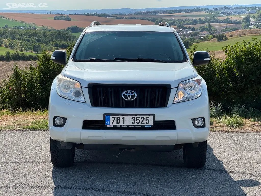 Toyota Land Cruiser 3.0 D-4D 4x4 1. majitel ČR DPH - fotka 6