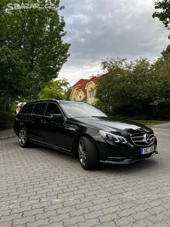 Mercedes-Benz Třídy E 2,2 E220cdi T - fotka 4
