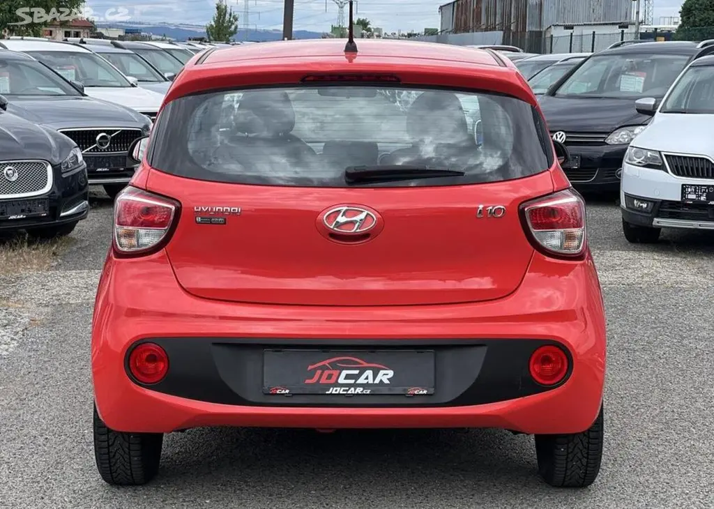 Hyundai i10 1.0i 49kw ABS KOUPENO V ČR manuální - fotka 6