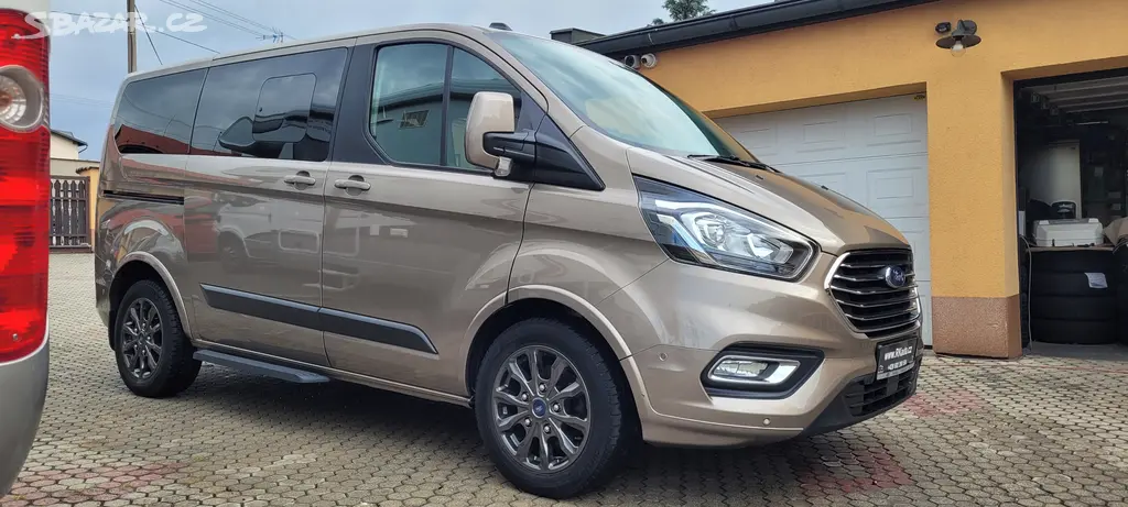Ford Transit Custom 320 L1 2,0TDCi 96kW Automatik - fotka 3