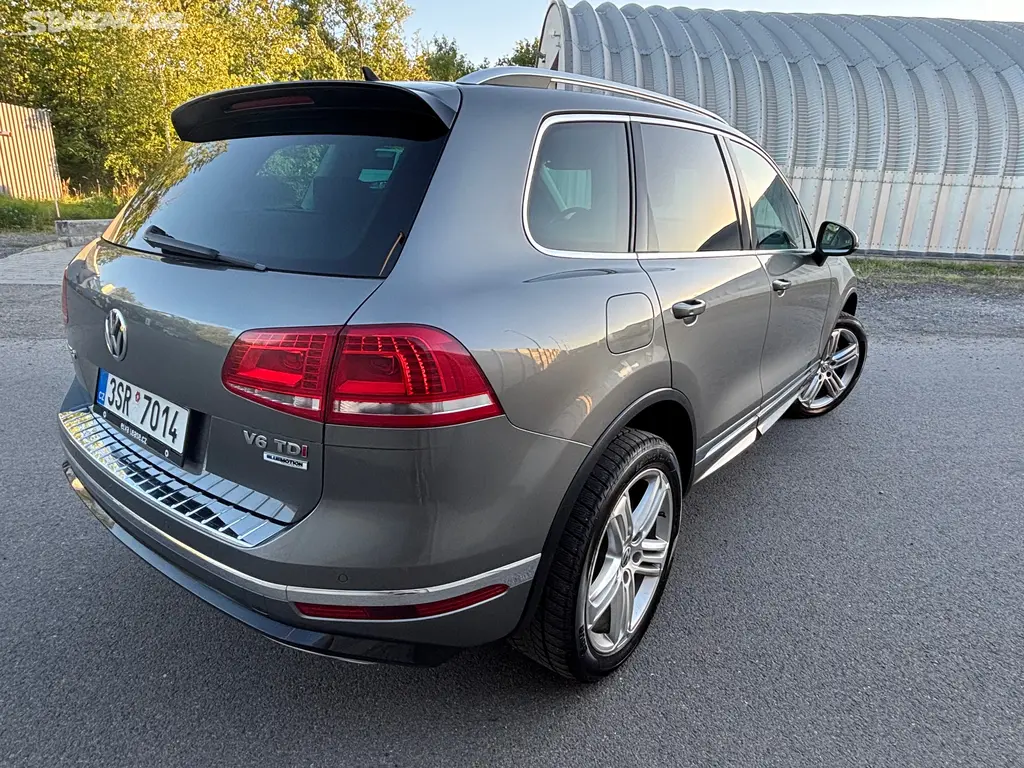 Volkswagen Touareg, R-line 3.0TDI 193KW MĚCHY DPH - fotka 4