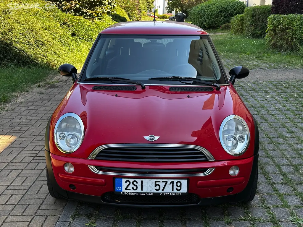 Mini Cooper One 1.6i ALU kola Klima - fotka 2