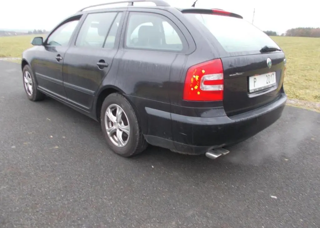 Škoda Octavia 2,0 110 KW 127 000 km nová STK - fotka 3
