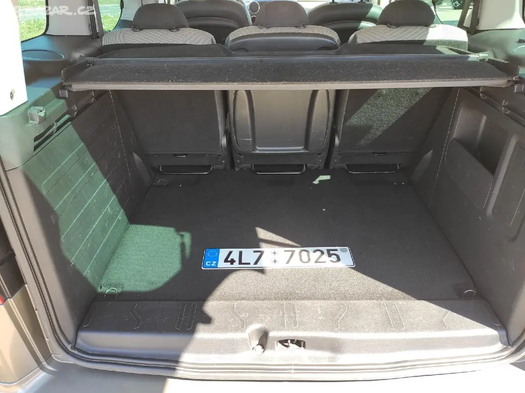 Citroën Berlingo, MULTISPACE EXCLUSIVE 1.6HDI TZ - fotka 6