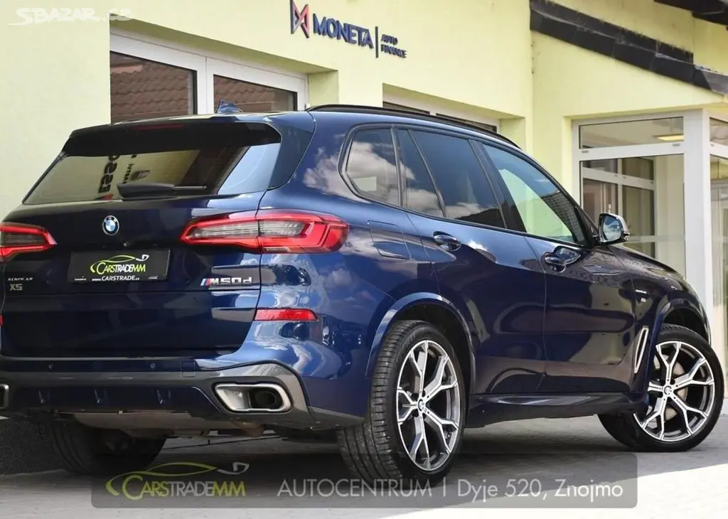 BMW X5 M50d xD M-SPORT HUD ČR 1M 294 kw - fotka 4