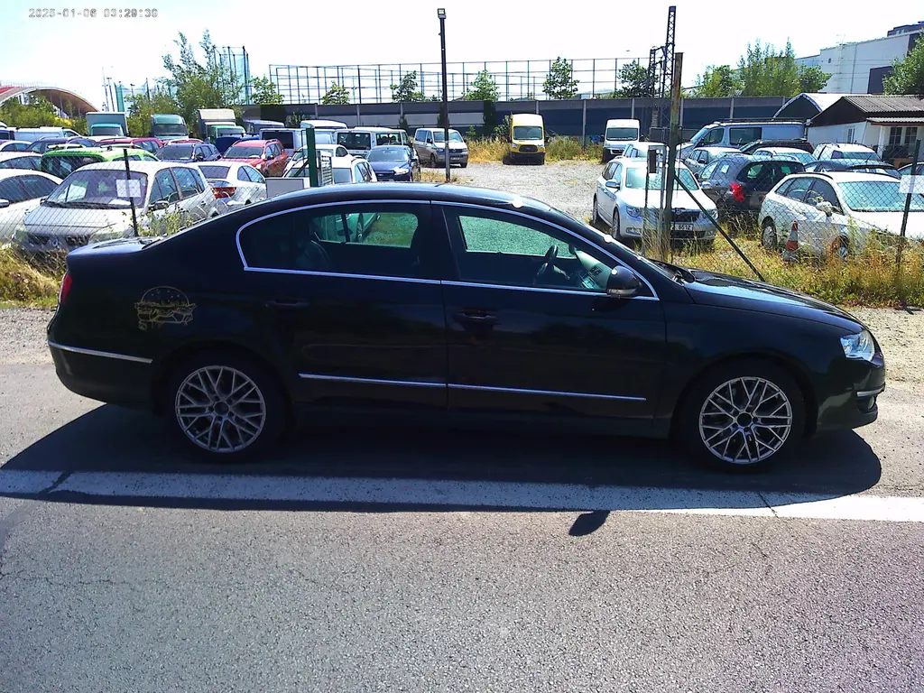 Volkswagen Passat, 2.0TDi, 125kW, klima - fotka 6