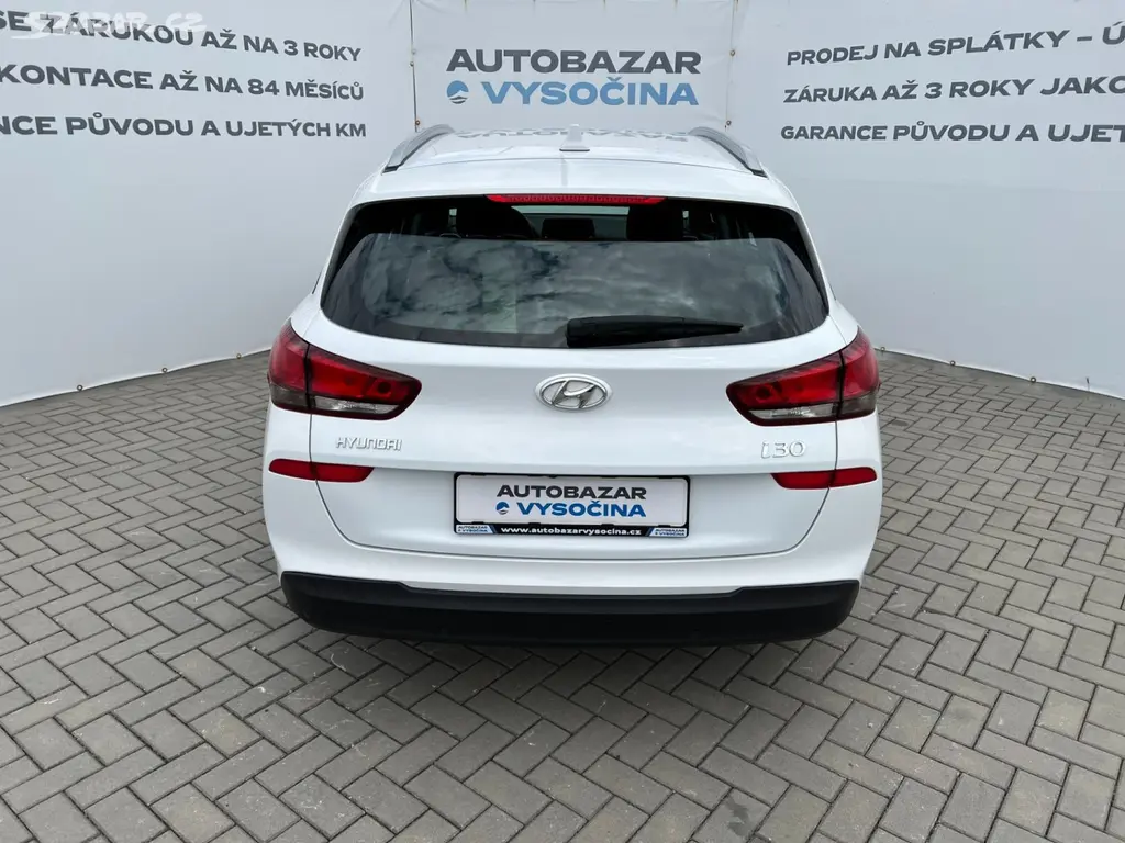 Hyundai i30, Com.1.0T-GDi Comfort ČR+1.maj. - fotka 5