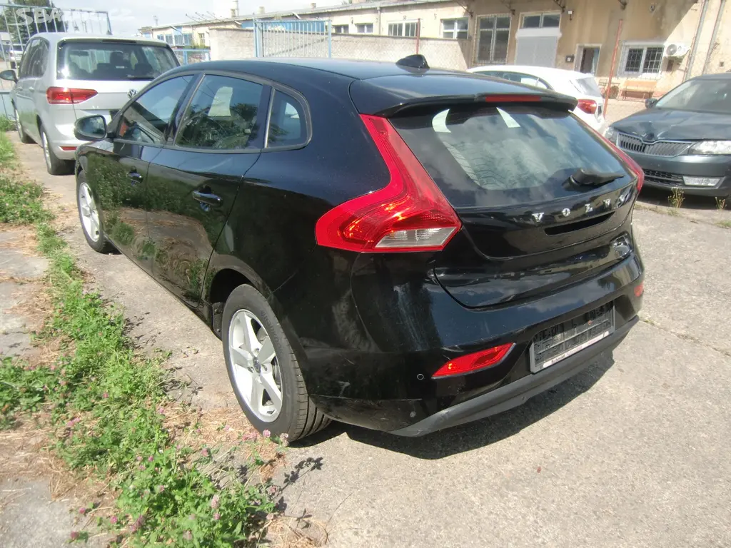 VOLVO V40 1,6D2 Basis - fotka 3