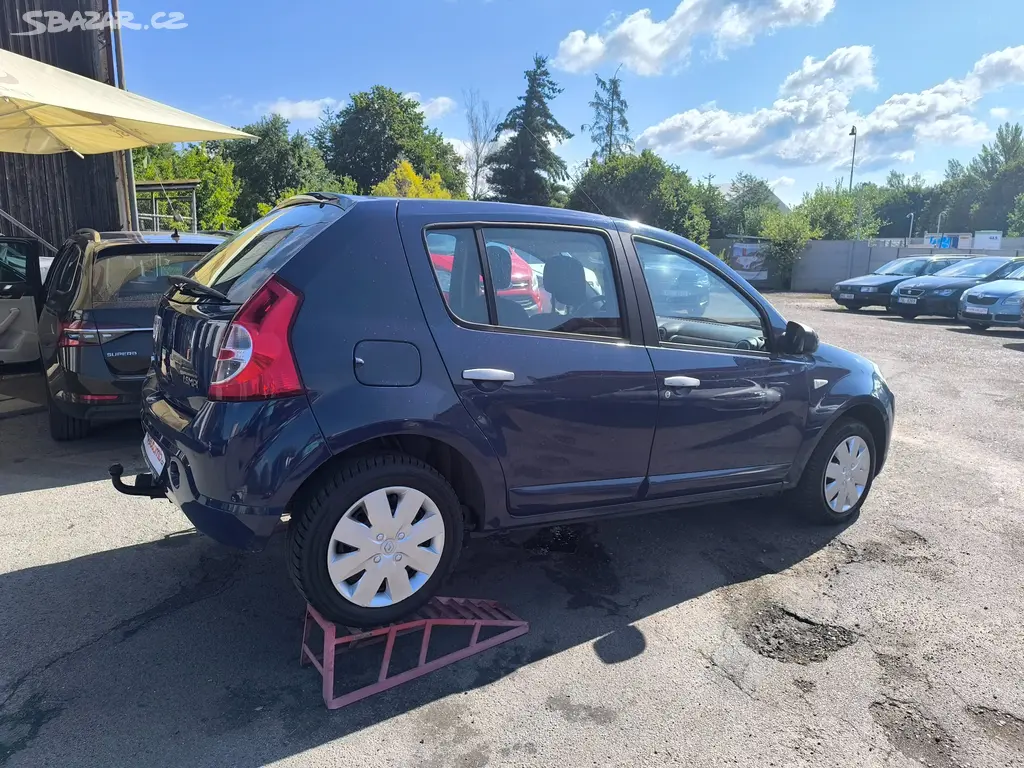 Dacia Sandero 1.6 MPi 64kW Laureate ,Tažné,2maj - fotka 5