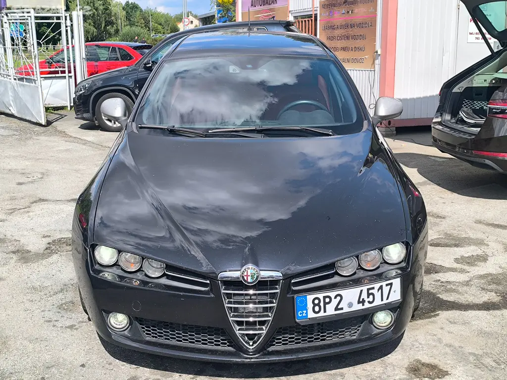 Alfa Romeo 159 2.0 JTDm 125kW Sportwagon,Xenon,ALU - fotka 2