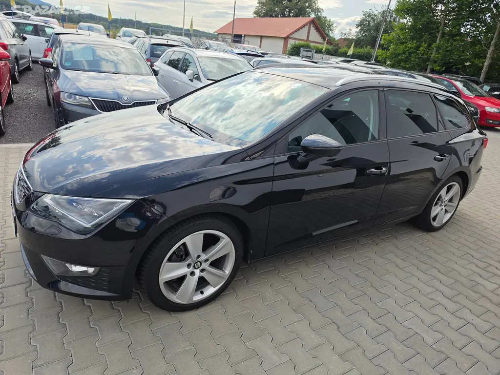 Leon 1,4 TSi 110KW FR + ST 93tkm KŮŽE NAVI ALU STK - fotka 4