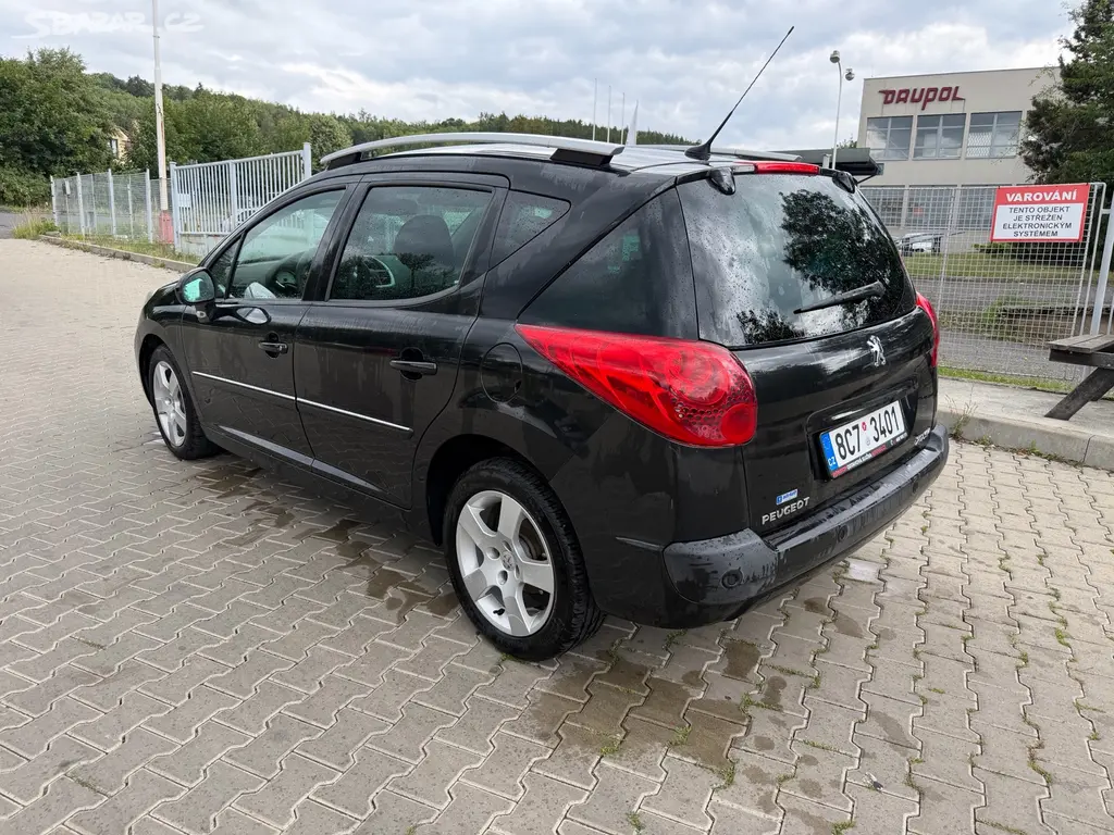 Prodám Peugeot 207 SW 1.6i 16V 88 kW Automat - fotka 5