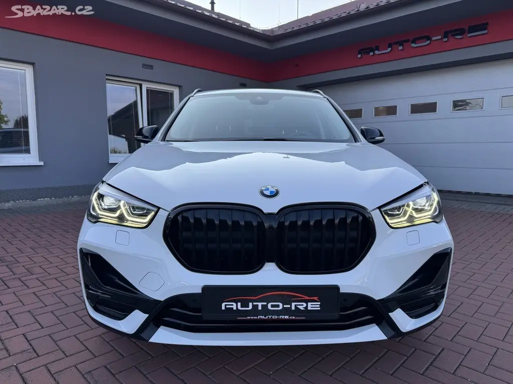 BMW X1, 2.0d Xdrive Navi 4x4 LED - fotka 5