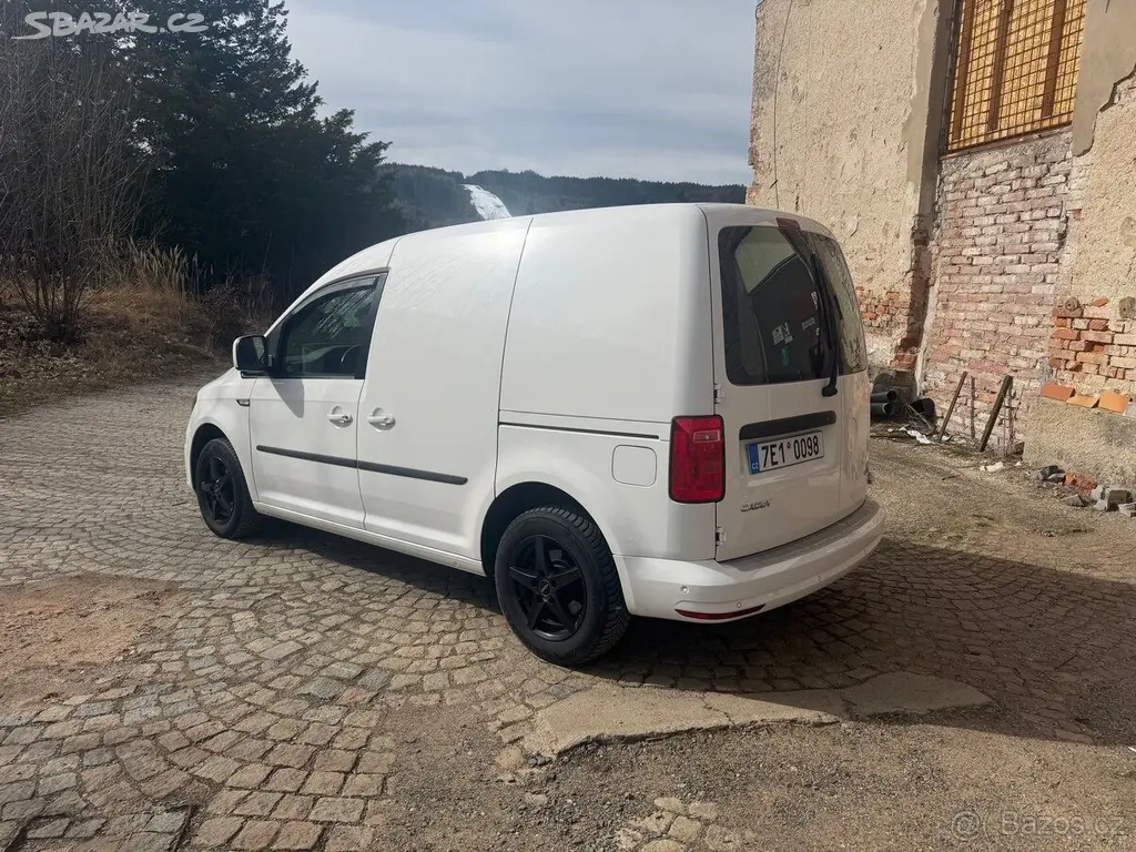 Volkswagen Caddy 2,0 TDI DSG 2015 - fotka 5