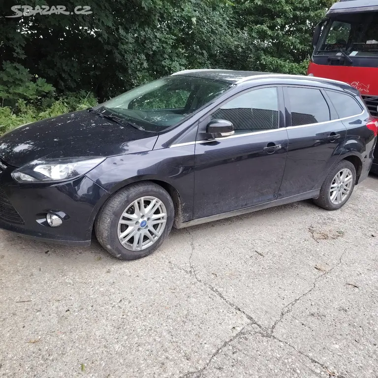 Ford Focus 1,6 77kw 2013 na ND - fotka 3