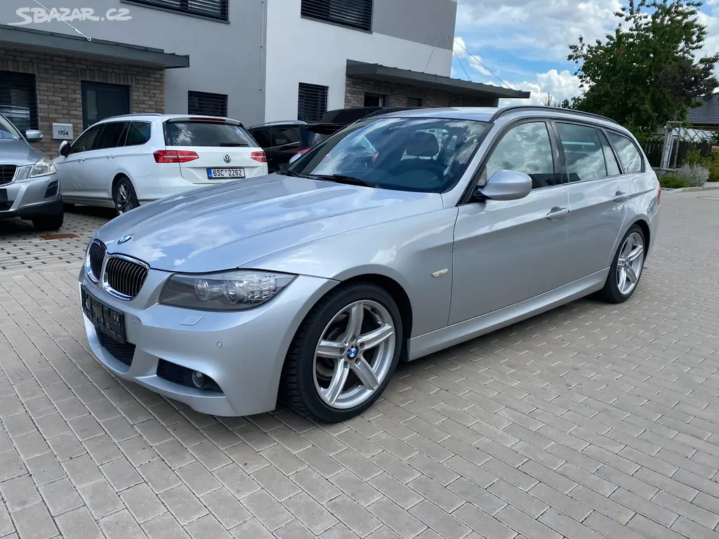 BMW 325d Touring, 150 kW, M-paket, r. 2011, manuál
