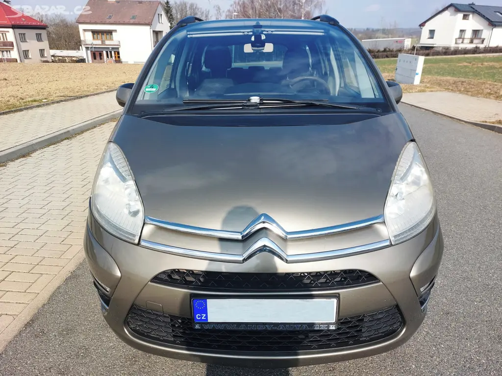 Citroën Grand C4 Picasso, 1.6 HDi, 7 míst, 11/2011 - fotka 3