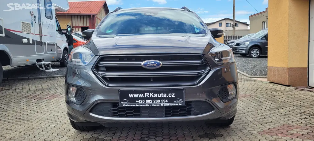 Ford Kuga 1,5 110kW benzín ST-Line Bi-Xenony - fotka 2