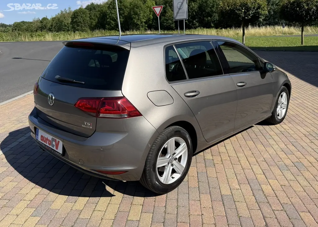 VW GOLF VII 1.4 TSI 90kW EA[telefon skryt]KM- - fotka 6
