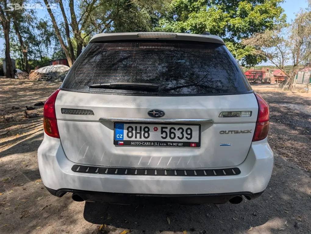 Subaru Outback, 3.0 V6 180KW - fotka 5